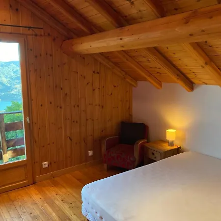 Bioclimatique Avec Vue Sur Le De Serre Ponçon Saint-Apollinaire (Hautes-Alpes)